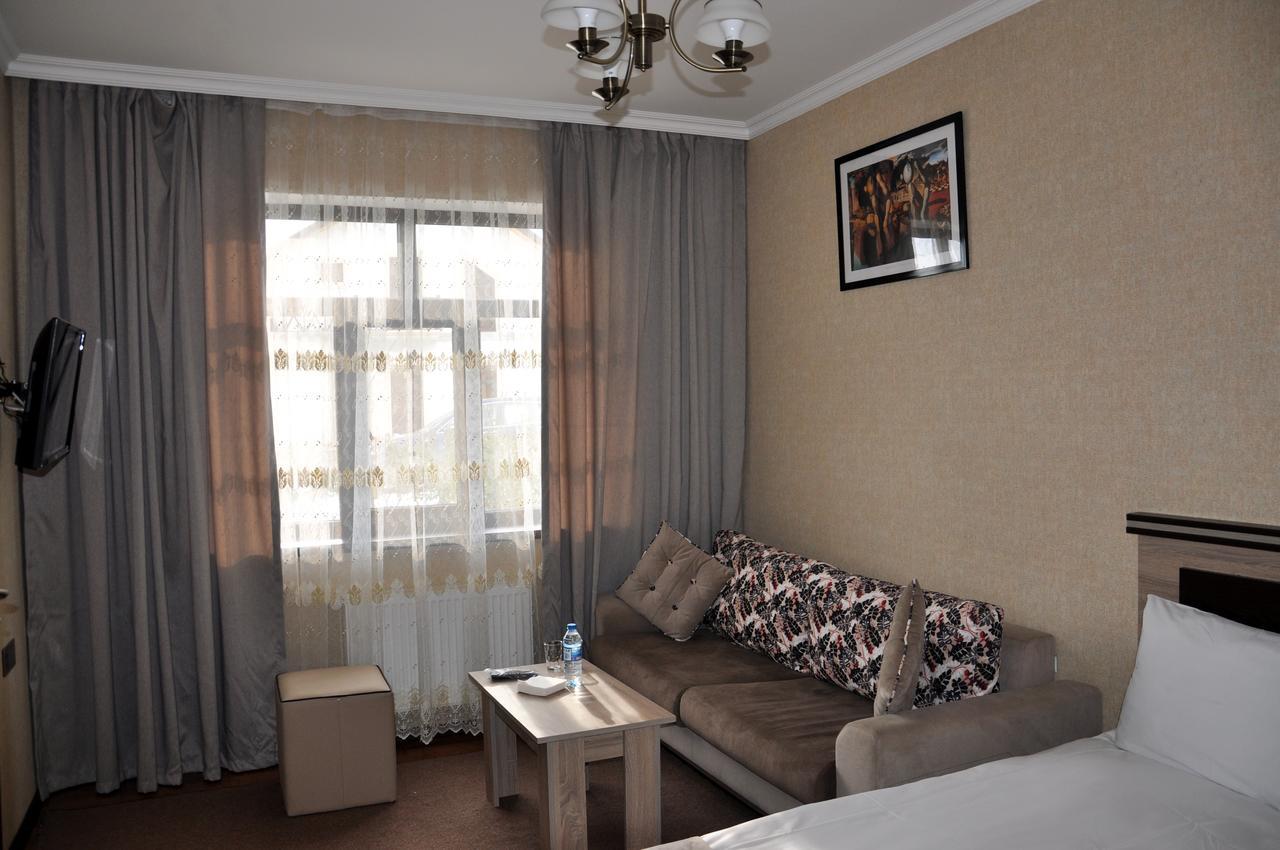 Xutorok Hotel & Restaurant Chilegir Kültér fotó